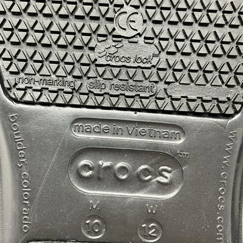 CROCS pre owned